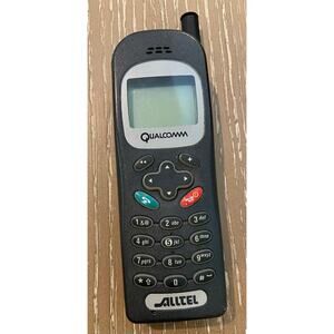 Vintage Used Alltel Kyocera Qualcomm QCP 2035 Quest Wireless Phone - Untested